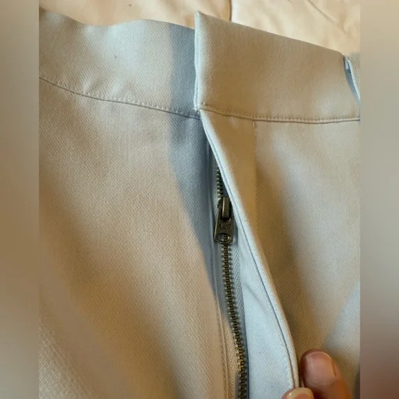 Abercrombie & Fitch Light Grey Trouser Shorts size small - Picture 9 of 9